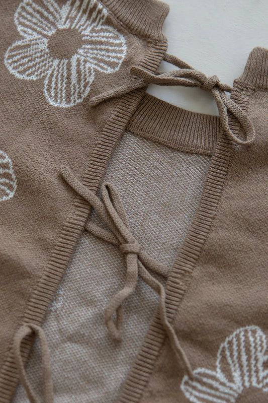 BELLE & SUN Tie-up Top | Cocoa Flower