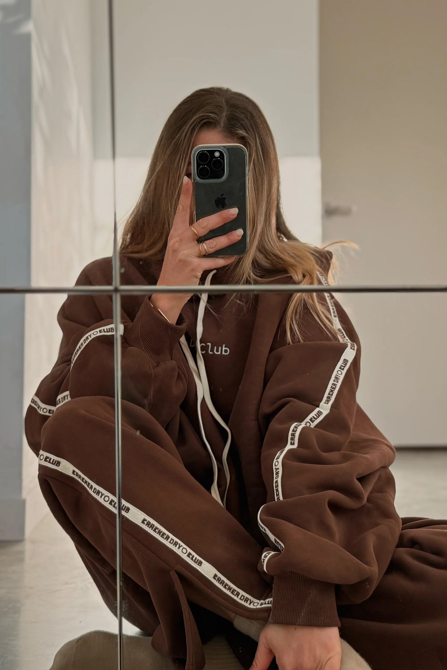 CRACKER DAY CLUB Cloud Racer Sweatpants | Chocolate