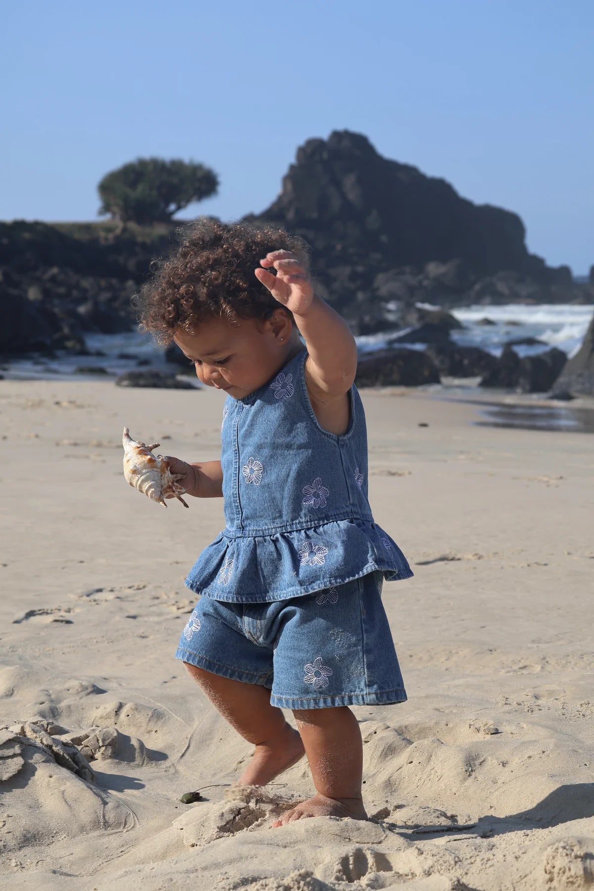 BELLE & SUN Denim Top | Flower